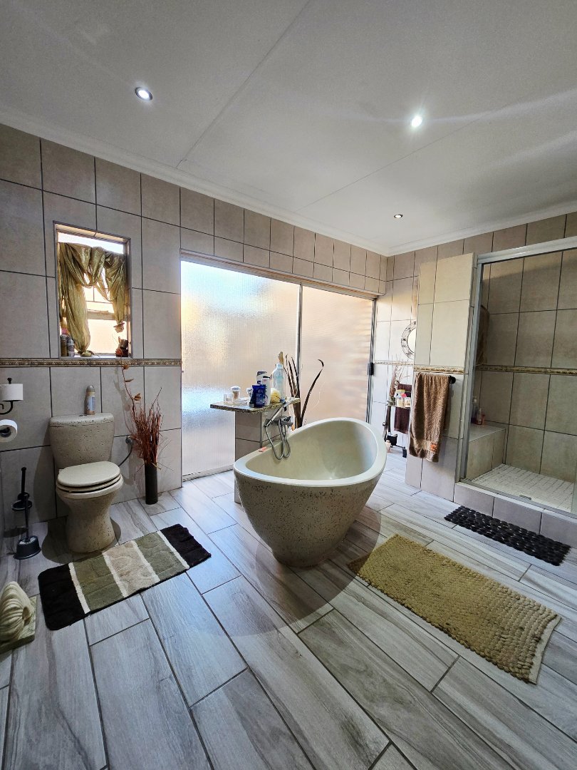 3 Bedroom Property for Sale in Wilkoppies North West